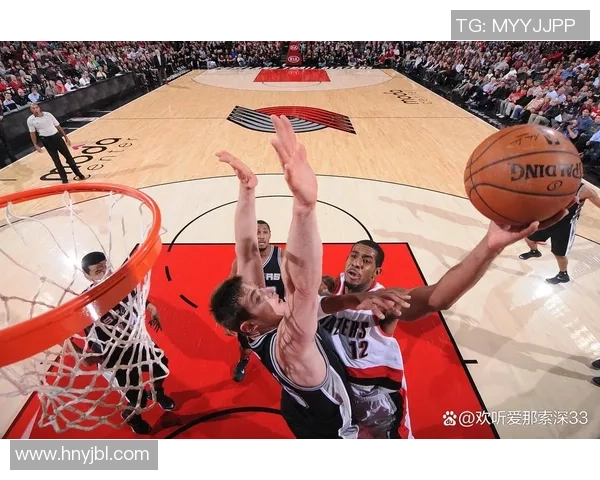 4月29日勇士对阵火箭精彩视频直播全程回顾与赛后分析 4月29日勇士对阵火箭精彩视频直播全程回顾与赛后分析